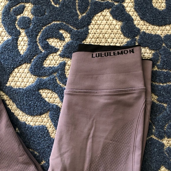 Lululemon leggings - Picture 3 of 6